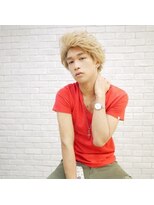 ミーティア バイ クアトロ(Meteor By QUATRO) 外国人風ハイトーンヘア