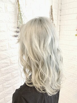 アッシュ 高幡不動店(Ash) 【Ash高幡不動店×山崎】ホワイトブリーチホワイトカラー