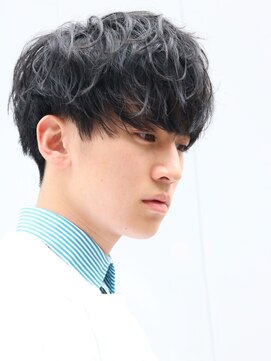 ネイビー(NAVY) ゆるめスパイラル×グラデーション刈り上げの前下がりマッシュ