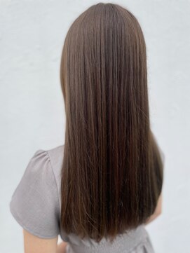 ロンド(Le rond) 赤みの抑えたモノトーンブラウン×ロングスタイル