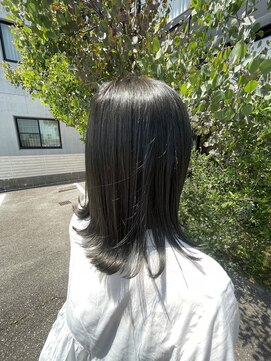 サバ ヘアー スペース(SABA hair space) ダークグリーン