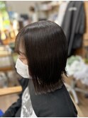 切りっぱなしボブ。年代問わず可愛い