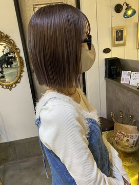 フルアヘッド(FULL A HEAD) ぷつっとボブ×ヘーゼルベージュ