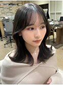 表参道アフロート張替　鎖骨下髪型　シースルーバング