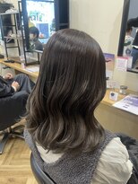 アルター(aL ter)&nbsp;オリーブグレージュ ［似合わせカット/ウェーブミディアム］