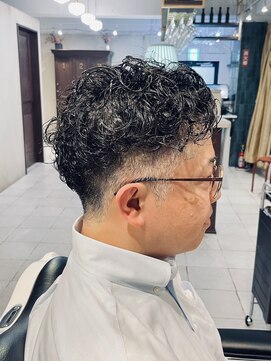 グレイスフルバーバーロンドン 大宮店(Graceful Barber London) 【40代 男性】ロンドンミディアムパーマ（大宮/バーバー）