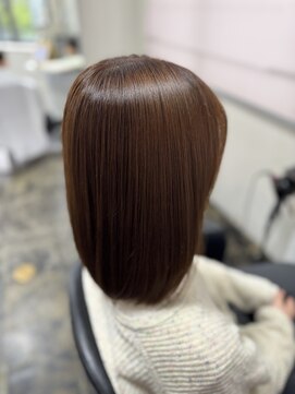 ストレートパーマ専門店 ビタミナポストマン ツヤボブ