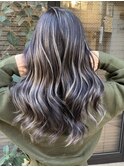 ハイライトカラーミルクティーベージュレイヤーカット