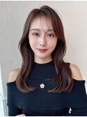2wayバングでイメチェン！顔まわりレイヤーくびれヘアが人気◎