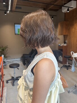 サムウェア(SOMEWHERE) イルミナカラーで作る柔らかいベージュカラー