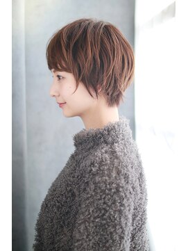 シュシュット(chouchoute) 大人ガーリーミディアムレイヤー似合わせカットダークアッシュ17