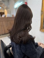 エル バイ ホーム(L by HOME)&nbsp;ラベンダーグレージュ　くすみカラー　トーンダウンヘア　艶カラ