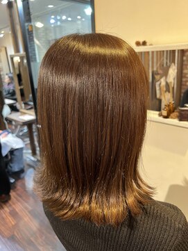 グランアージュ 池袋東口店(grandage) 赤みを抑えた透明感ベージュ外ハネミディ