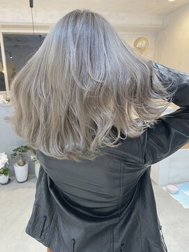 プルメリアドット(Plumeria.) White × silver