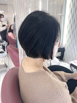 クオリス 上福岡店(QUALIS) 20代30代40代50代大人可愛い丸み黒髪前下がりボブ