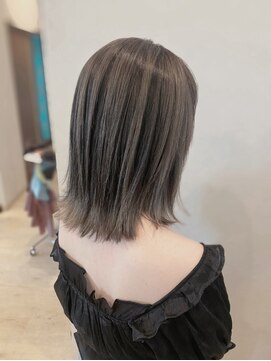 アンビ(ambi) バレイヤージュ