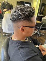 ガルボ ヘアー(garbo hair)&nbsp;極道パーマ　ハイライト　ホワイトメッシュ　メンズ