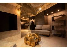 スウィートルーム 茅ヶ崎(sweet room)の雰囲気（広々とした待合スペースがお出迎え♪）