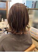 ミディボブの外はね