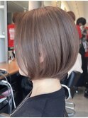 表参道切りっぱなしボブミディアムボブグレージュカラー40代50代
