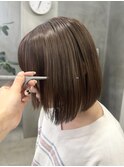 切りっぱなしボブ、透明感ブラウン、ブリーチなし