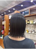 外巻きボブ