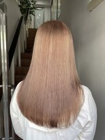 サンク 原宿 表参道(cinq) インナーカラーミルクティーベージュケアブリーチ顎下ボブ