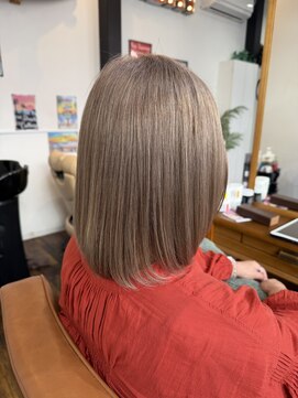 アンドベイ(&.Bay) 白髪染めを使わない白髪ぼかし×髪質改善トリートメント