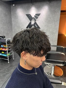 ゼノ 海老名(XENO) ウェーブパーマ/フェザーパーマ/ツイスパ/波巻き