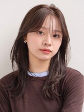 ラフ フロム ガーデン(Laf from GARDEN)&nbsp;ミディアム/レイヤーカット/顔周りカット/ベージュ/透明感カラー