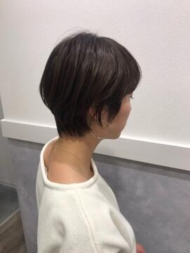 アーサス バイ ヘッドライト 君津店(ursus by HEADLIGHT) 秋冬向け　小顔ガールズショート＆髪質改善