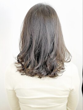 ミッシェル アフロート(michelle afloat) ２０代３０代４０代５０代ひし形カーブカットで重め動き