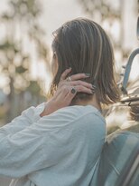 ディア 藤沢(diar) 髪質改善 前下がりボブ 大人ボブ 脱白髪染めハイライト