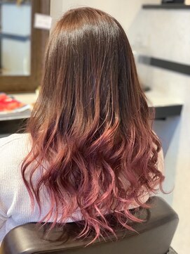 コエバイロゼオ(coe by Roseo) ピンクのグラデーションカラー