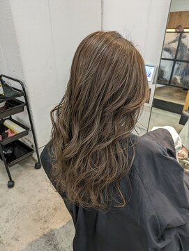 ナンバースリー 溝の口店(Number Three) ハイライト×ベージュ