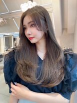 マシェリー バイ ロンド 金山(Ma cherie by Lond)&nbsp;ブリーチなしグレージュ×エアリーロング×レイヤーカット