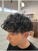 波巻きマッシュツーブロックメンズパーマ
