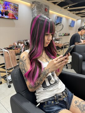 ラピス 大阪アメ村店(Lapis) ピンクメッシュ×シールエクステ