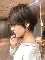 ビュー フクオカ(VIEW FUKUOKA) パーマで作るイメチェンショートボブ 白髪ぼかしハイライト