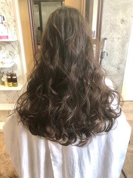 キー(key) グレージュ