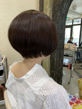 スタジオドーム(studio DOmE) 大人のグラボブ/くせ毛カット/ダークブラウン/艶感/40代/50代