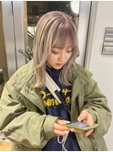 ホワイトグレージュ　ミルクティーベージュ　ベージュカラー
