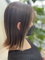 レイ(Lei)&nbsp;オリーブグレージュ切りっぱなしボブ