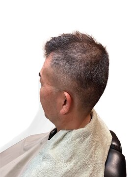 コレトモ(KORETOMO) 大人かっこいい刈り上げスキンフェードビジネスカジュアル