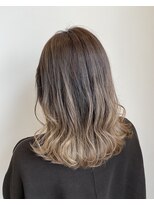 リズヘアー(RIZZ hair)&nbsp;ベージュ_くびれ◯グラデーションカラー_柳田佑樹