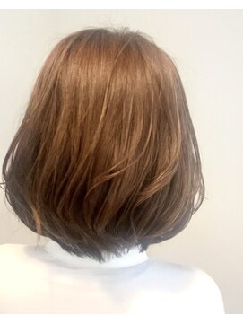 アナログノイ(analog noi) エアリー感上がる上品ボブ