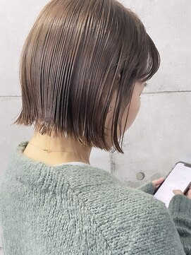 エイル 梅田(Eir) 【ミニボブ】【ミルクティー】【ハイトーン】