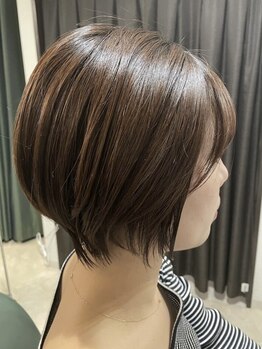 ヘアーアンドエステ ブレの写真/大人の女性が頼れるサロン！髪も悩みも丁寧にカウンセリングして、ひとり一人に似合わせたスタイルをご提案