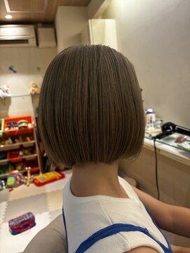 ネオリーブルカ 御茶ノ水店(Neolive Luca) ハイトーンボブ