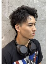 デフカッヅ 北千住(DEF CUTZ) ツイストパーマ×アップバングショート
